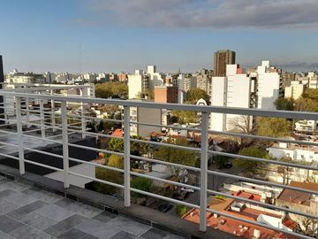 VENTA MONOAMBIENTE CASEROS CENTRO - CON RENTA