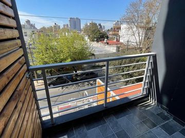 VENTA MONOAMBIENTE CASEROS CENTRO - CON RENTA