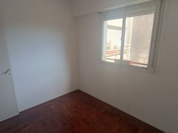 VENTA DEPARTAMENTO 3 AMB CALLE YERBAL FLORESTA