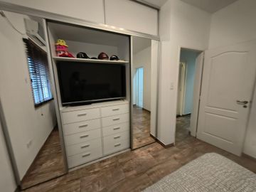 VENTA CASA 6 AMBIENTES PTE DERQUI CON PILETA