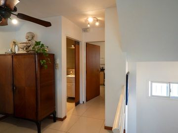 Venta Triplex 3 amb,patio, 2 cocheras,P. Chacabuco