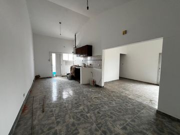 Casa mas departamento en barrio Ayacucho, Cordoba
