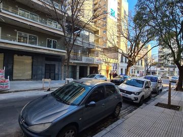 VENTA LOCAL  COMERCIAL PB  FRENTE NUÑEZ  ESTRENAR