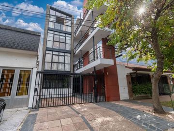 DEPARTAMENTO 1 DORM- EN BARRIO CANDIOTI-COCHERA