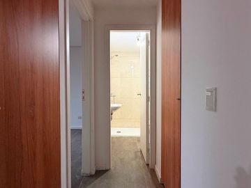 VENTA 2 AMBIENTES SEMIPISO LA PERLA A ESTRENAR