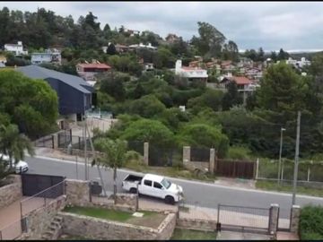 VENTA LOTE BARRRIO VILLA DEL LAGO CARLOS PAZ CBA