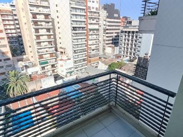Alquiler monoambiente. 8º piso Contrafrente. Pileta. Balcón. Amenities. Granaderos al 600 - Flores