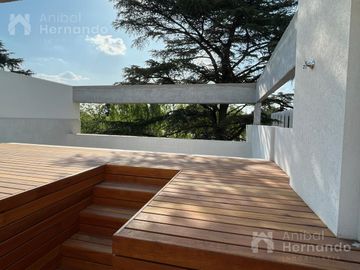 Alquiler de departamento 2 ambientes con terraza, parrilla y cochera en Moreno