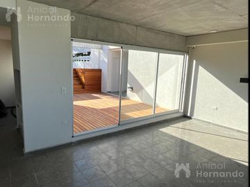 Alquiler de departamento 2 ambientes con terraza, parrilla y cochera en Moreno