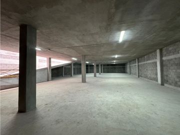 BODEGA EN RENTA SANTA CATARINA MST