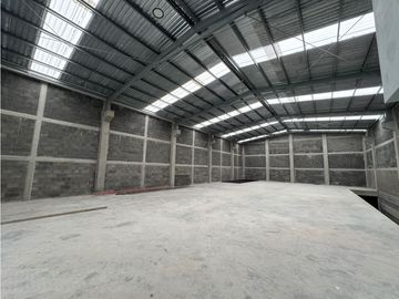 BODEGA EN RENTA SANTA CATARINA MST