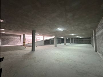 BODEGA EN RENTA SANTA CATARINA MST