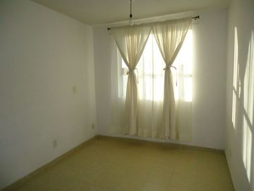 RENTA CASA RESIDENCIAL DEL PARQUE