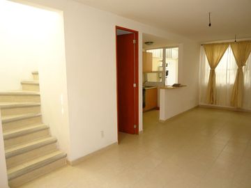 RENTA CASA RESIDENCIAL DEL PARQUE