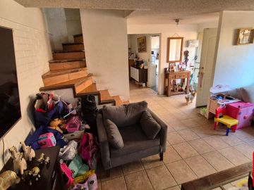 Gran Oportunidad Casa de 3Pisos 5D/3B/2E y Potencial Quilicu