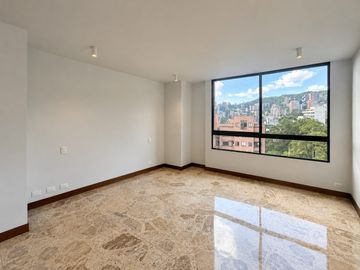 Apartamento remodelado en Provenza | 220 m²