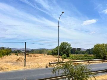 SE ARRIENDA 10.000 M2 EN CALETERA 5 SUR TALCA