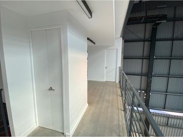 Bodega moderna en Pudahuel lista para tu negocio