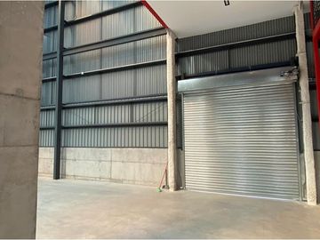 Bodega moderna en Pudahuel lista para tu negocio