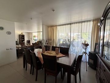 Hermosa casa en venta - Chicureo Norte
