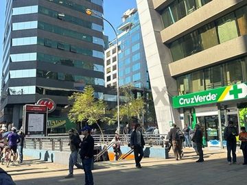 Oficina renovada, 20 m2. 2B, Metro P.Valdivia
