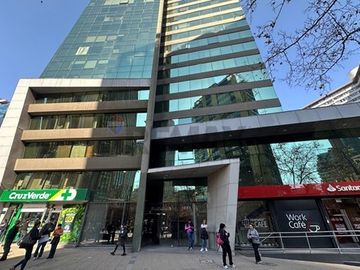 Oficina renovada, 20 m2. 2B, Metro P.Valdivia