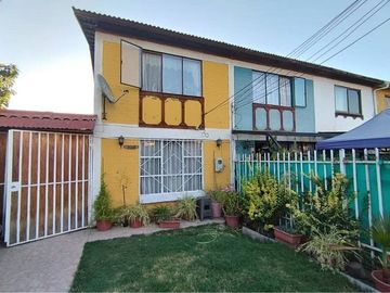 Encantadora y espaciosa  Casa en Puente Alto 4D