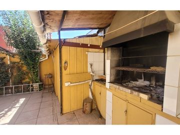 Casa Familiar con Gran Patio en Peñablanca