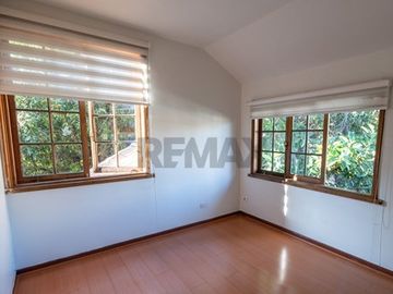 537 M2 de Terreno /253 m2 Utiles