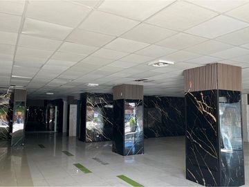 SE ARRIENDA LOCAL COMERCIAL 1 SUR N° 1014 LOCAL 5
