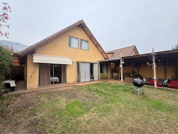 AMPLIA CASA 250 M2 DE TERRENO ALTO LA FLORIDA