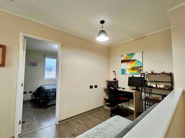 SE VENDE CASA 4DORMIT/3BAÑOS EN CONDOMINIO.