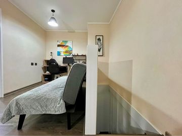 SE VENDE CASA 4DORMIT/3BAÑOS EN CONDOMINIO.