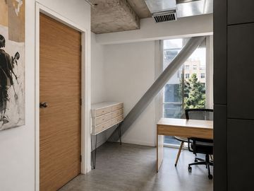 Oficina 70 m² | 4 Privados | 2 Est. | Providencia