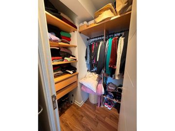 VENTA DE DEPARTAMENTO REMODELADO EN LAS CONDES