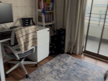 VENTA DE DEPARTAMENTO REMODELADO EN LAS CONDES