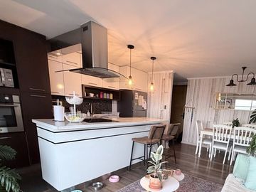 VENTA DE DEPARTAMENTO REMODELADO EN LAS CONDES