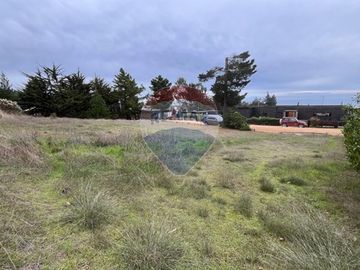 Terreno en condominio con vista a Pta de lobos