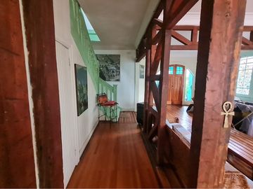 CASONA 1920, BARRIO ITALIA | AMPLITUD Y CARACTER