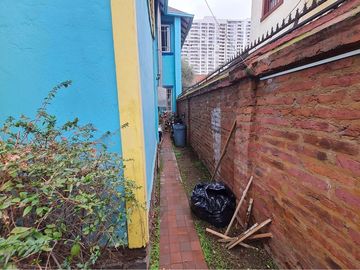 CASONA 1920, BARRIO ITALIA | AMPLITUD Y CARACTER