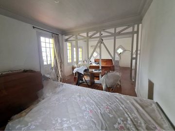 CASONA 1920, BARRIO ITALIA | AMPLITUD Y CARACTER