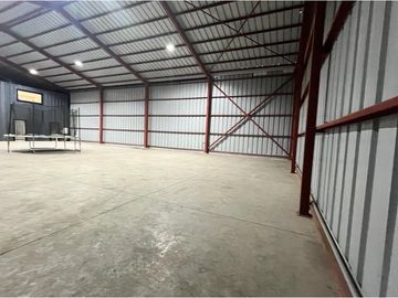 Se arriendan bodegas 510 m2, y 492 m2 como nuevas