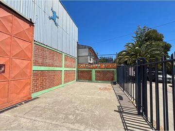 ARRIENDA BODEGA 682 M2 AV. CANCHA RAYADA TALCA