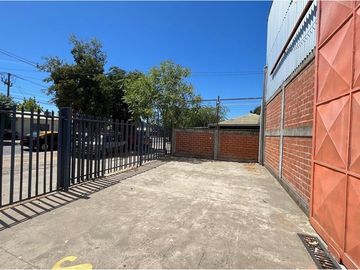 ARRIENDA BODEGA 682 M2 AV. CANCHA RAYADA TALCA