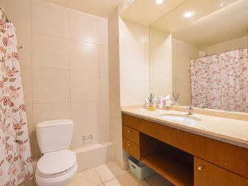 EN VENTA Departamento Las Condes 4D 3B