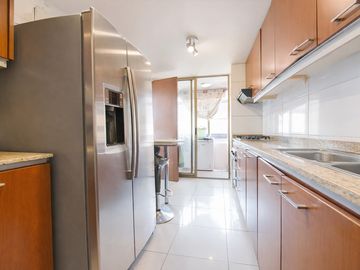 EN VENTA Departamento Las Condes 4D 3B
