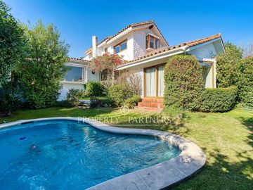Acogedora casa con excelente conectividad, Los Dominicos
