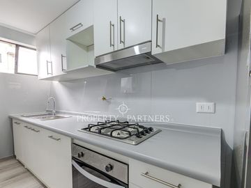 Acogedor departamento remodelado en Luis Thayer Ojeda