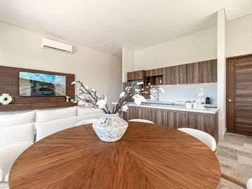 PENTHOUSE EN VENTA DE 2 RECÁMARAS EN AV. HUAYACAN, CANCUN