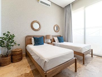 PENTHOUSE EN VENTA DE 2 RECÁMARAS EN AV. HUAYACAN, CANCUN